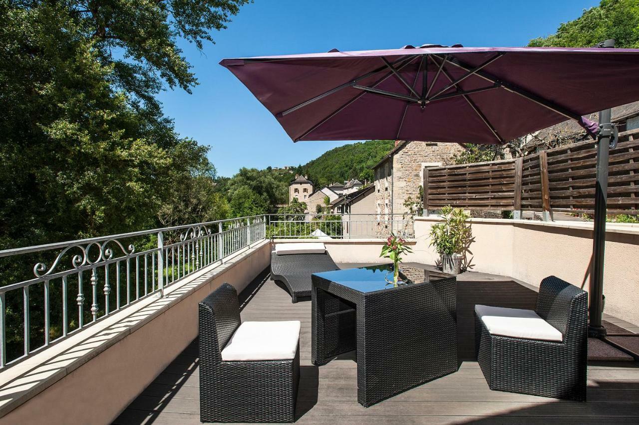 Logis Hotel Restaurant Les 2 Rives - A75, En Bordure De Riviere Banassac Exterior foto